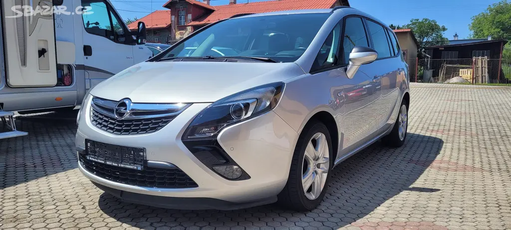 Opel Zafira 1,4i 103kW benzín Automat
